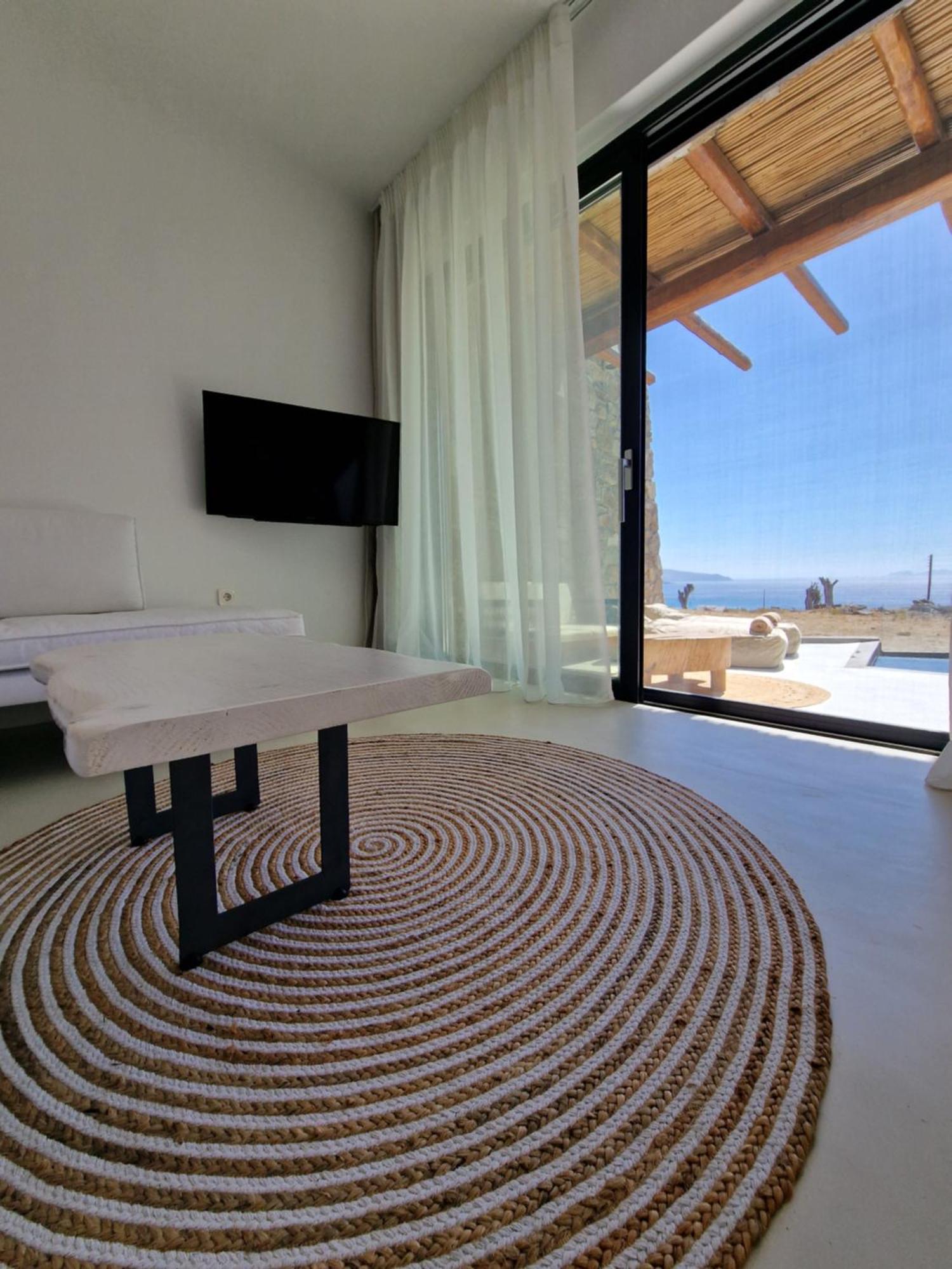 M-Vibes Mykonos Suites Kalafatis Room photo